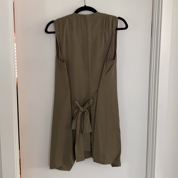 Sleeveless cardigan - Picture 2 of 3